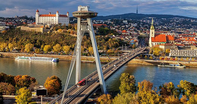 Blick auf Bratislava, die Hauptstadt der Slowakei

©Adobe Stock, Miroslav 