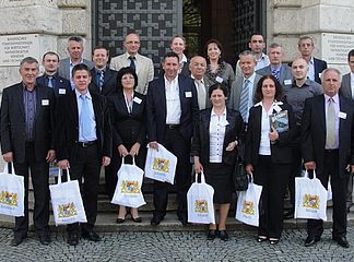 Bild unten:  Zur Verabschiedung der Delegation im Bayerischen Wirtschaftsministerium am Ende der Woche war im Bereich Wasser vieles klarer