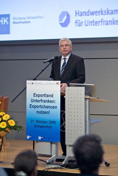 Wirtschaftsminister Zeil während seiner Rede